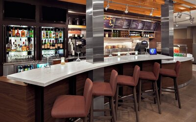 Courtyard by Marriott Pittsburgh Airport