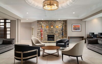 DoubleTree by Hilton Pittsburgh Airport