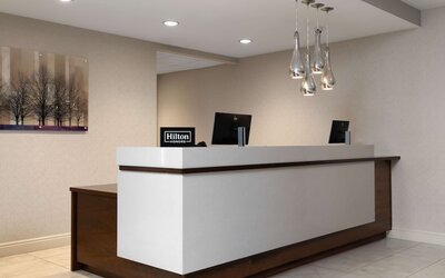 DoubleTree by Hilton Pittsburgh Airport