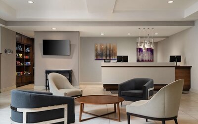 DoubleTree by Hilton Pittsburgh Airport