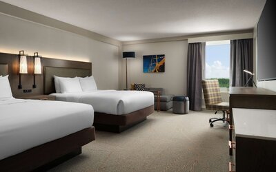 DoubleTree by Hilton Pittsburgh Airport