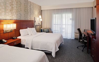Courtyard by Marriott Pittsburgh West Homestead/Waterfront