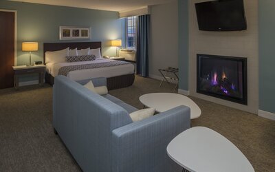 Crowne Plaza Suites Pittsburgh South by IHG