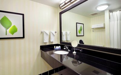 Fairfield Inn & Suites by Marriott Pittsburgh Neville Island