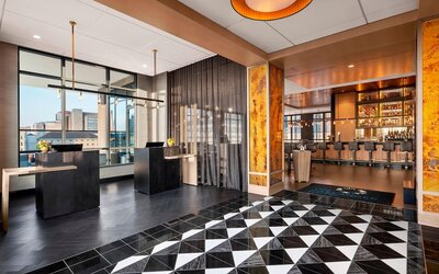 The Oaklander Hotel, Autograph Collection