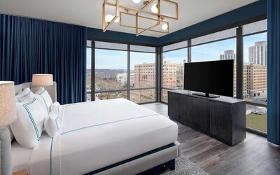 The Oaklander Hotel, Autograph Collection