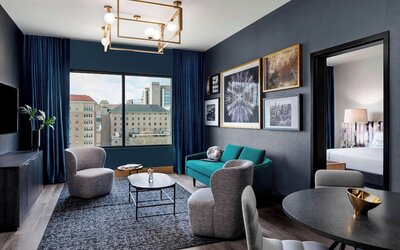 The Oaklander Hotel, Autograph Collection