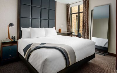 Joinery Hotel Pittsburgh, Curio Collection by Hilton
