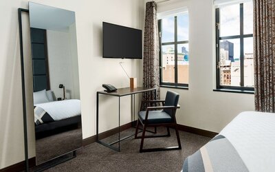 Joinery Hotel Pittsburgh, Curio Collection by Hilton