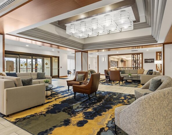 DoubleTree by Hilton Pittsburgh - Green Tree