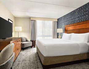 DoubleTree by Hilton Pittsburgh - Green Tree