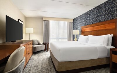 DoubleTree by Hilton Pittsburgh - Green Tree