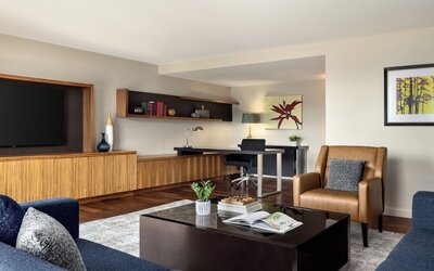 DoubleTree by Hilton Pittsburgh - Green Tree