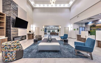 La Quinta Inn & Suites by Wyndham Allen at The Village