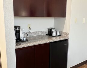 La Quinta Inn & Suites by Wyndham Allen at The Village