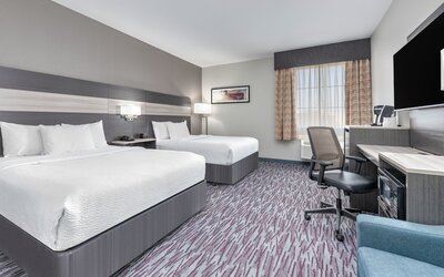 La Quinta Inn & Suites by Wyndham Allen at The Village