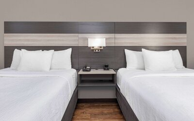 La Quinta Inn & Suites by Wyndham Allen at The Village