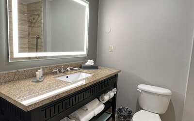 La Quinta Inn & Suites by Wyndham Allen at The Village