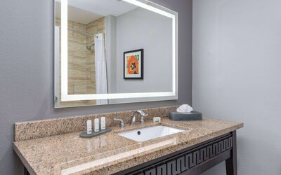 La Quinta Inn & Suites by Wyndham Allen at The Village