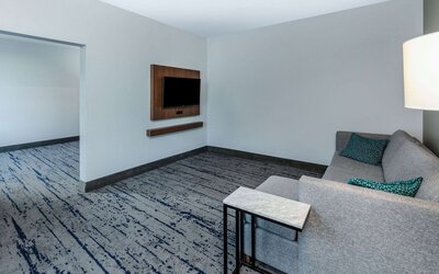 La Quinta Inn & Suites by Wyndham Dallas - Frisco Stadium
