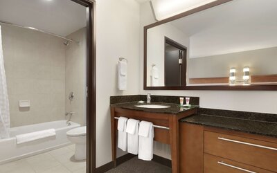 Hyatt Place Portland Airport