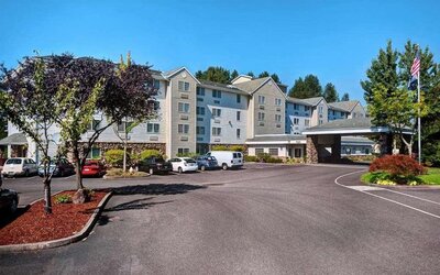 Country Inn & Suites by Radisson, Portland International Airport, OR
