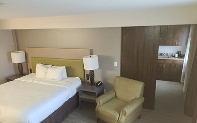 Country Inn & Suites by Radisson, Portland International Airport, OR