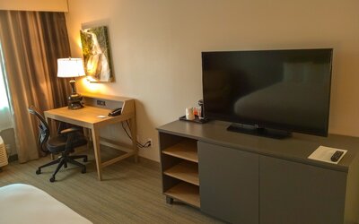 Country Inn & Suites by Radisson, Portland International Airport, OR