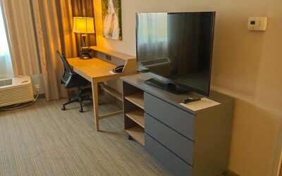 Country Inn & Suites by Radisson, Portland International Airport, OR