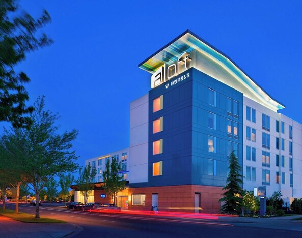 Aloft by Marriott Portland Airport at Cascade Station