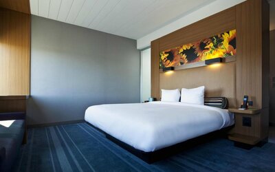 Aloft by Marriott Portland Airport at Cascade Station