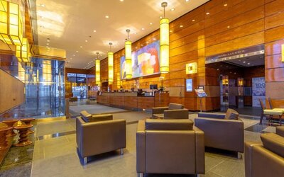 Lounge and coworking space at M Social New York Downtown.