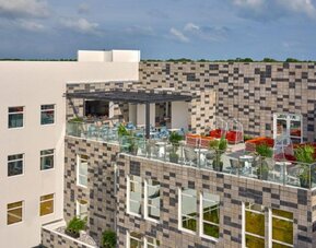 City Express Plus By Marriott Cancún Aeropuerto Riviera