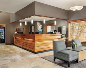 Radisson Hotel Portland Airport