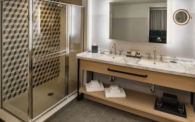 The Duniway Portland A Hilton Hotel