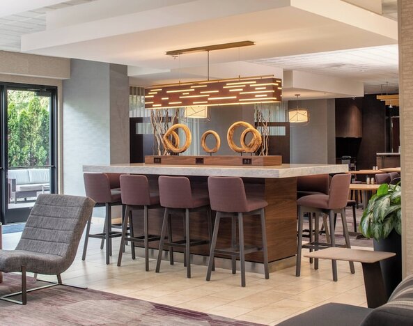 Courtyard by Marriott Portland Airport