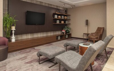 Courtyard by Marriott Portland Airport