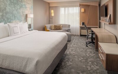 Courtyard by Marriott Portland Airport
