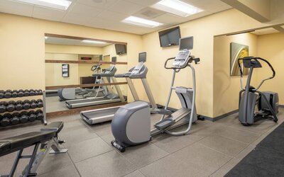 Courtyard by Marriott Portland Airport