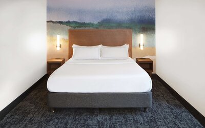 River's Edge Hotel Portland, Tapestry Collection by Hilton