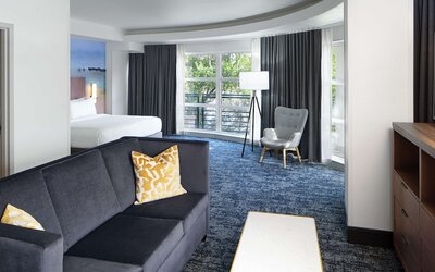 River's Edge Hotel Portland, Tapestry Collection by Hilton