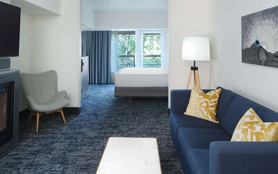 River's Edge Hotel Portland, Tapestry Collection by Hilton