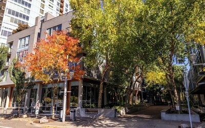 River's Edge Hotel Portland, Tapestry Collection by Hilton