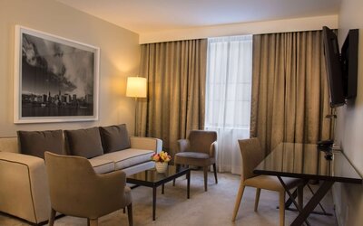 The Benson Portland, Curio Collection by Hilton