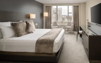 The Benson Portland, Curio Collection by Hilton