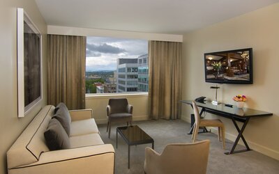 The Benson Portland, Curio Collection by Hilton