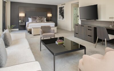 The Benson Portland, Curio Collection by Hilton