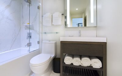 The Benson Portland, Curio Collection by Hilton
