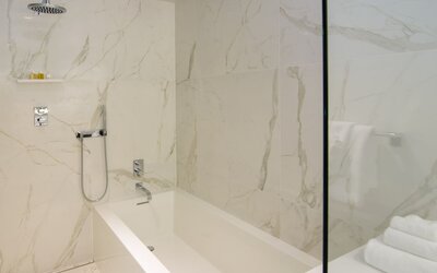 The Benson Portland, Curio Collection by Hilton
