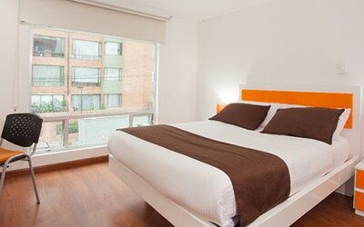 Hotel Castellana 100